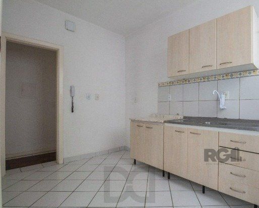 apartamento amplo e bem localizado de 2 dormitórios+dependência — foto 10