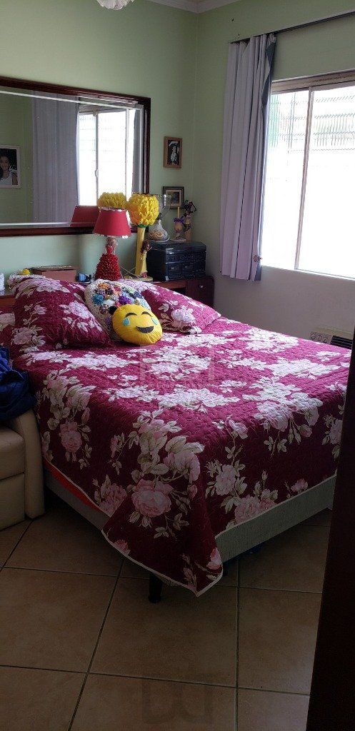 Casa para Venda - 200m², 8 dormitórios, 5 vagas - Teresópolis — foto 26