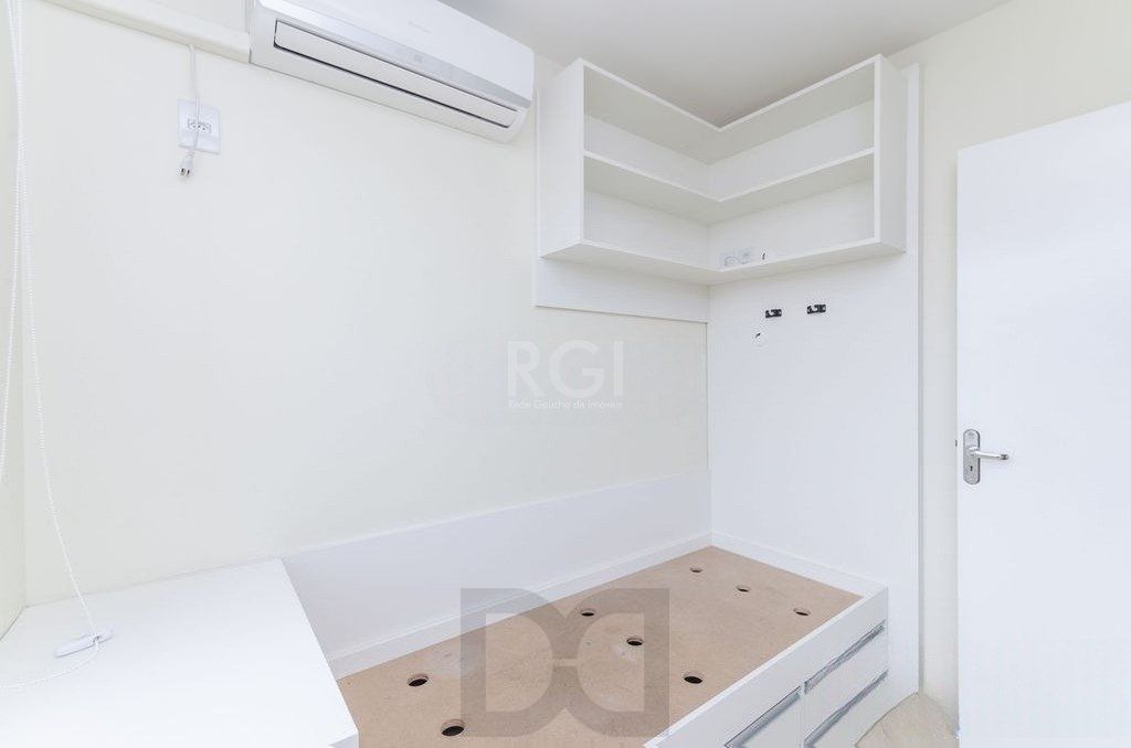 Cobertura semi mobiliada com 2 dormitórios, terraço com churrasqueira e 1 vaga de garagem no bairro Santo Antonio — foto 18