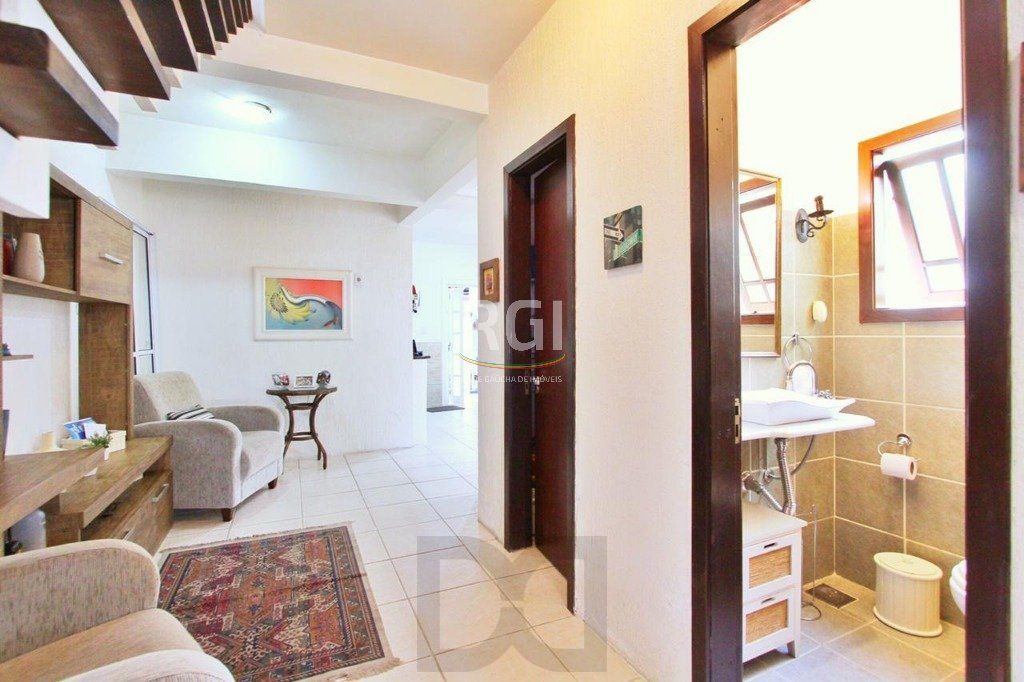 Casa para Venda - 260m², 5 dormitórios, sendo 2 suites, 4 vagas - Teresópolis — foto 28