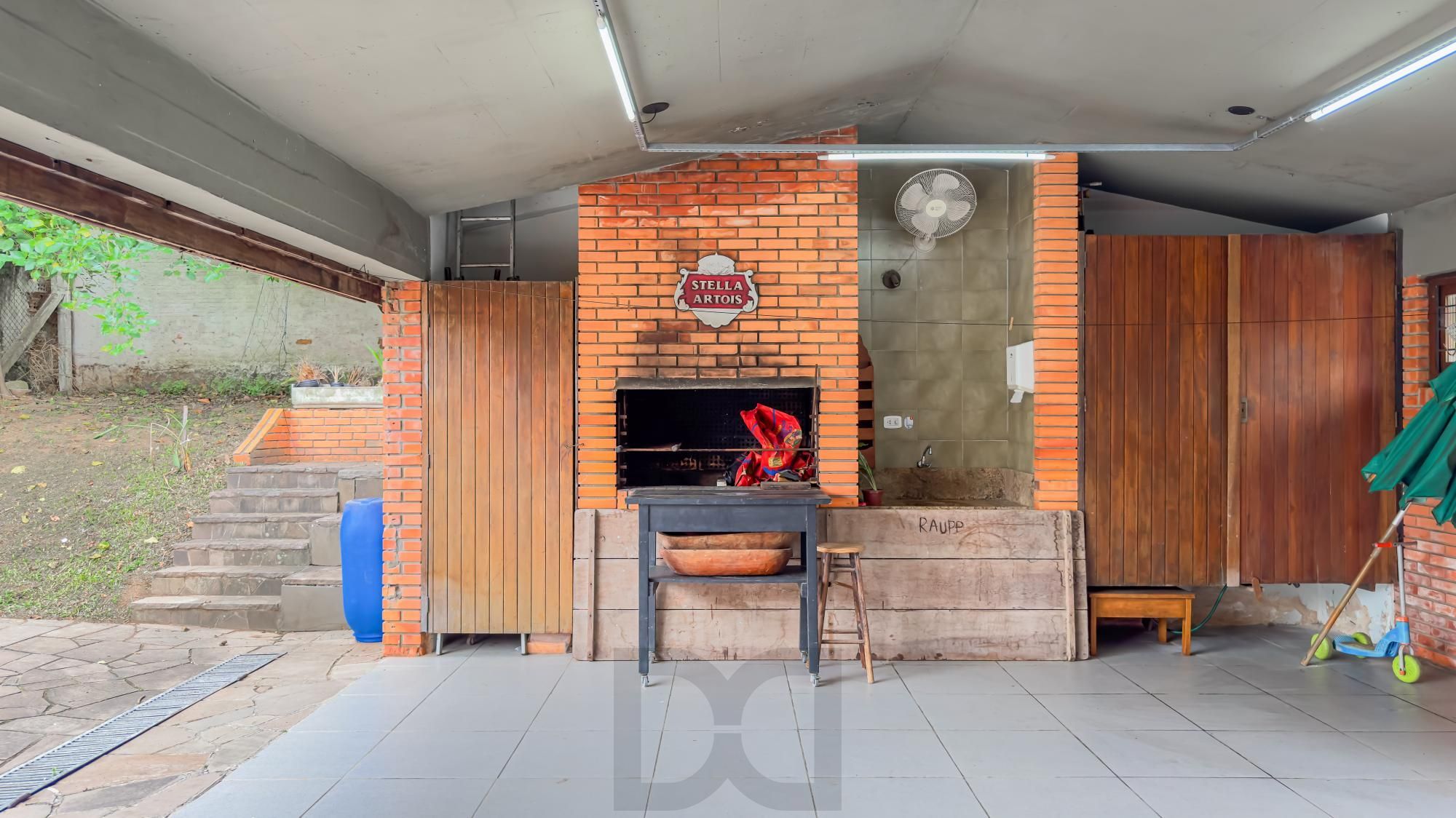 Casa com 3 quartos e 313m² à venda em Chácara das Pedras, Porto Alegre. Rua Joao Paetzel, Chácara Das Pedras, Porto Alegre — foto 11