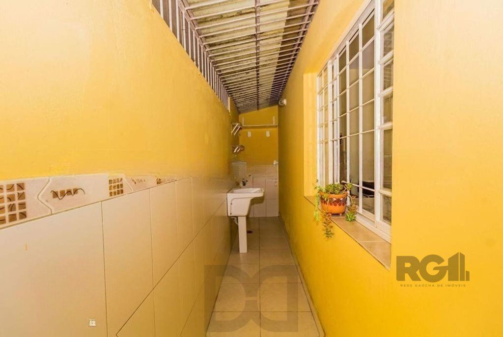 Casa 5 Dormitório(s) Bairro Teresópolis — foto 35
