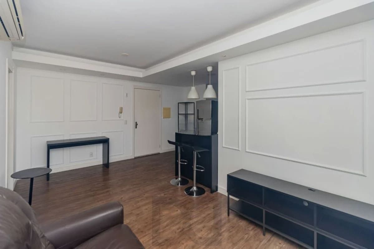 Apartamento de 1 dormitório à venda em Três Figueiras, Porto Alegre. — foto 7