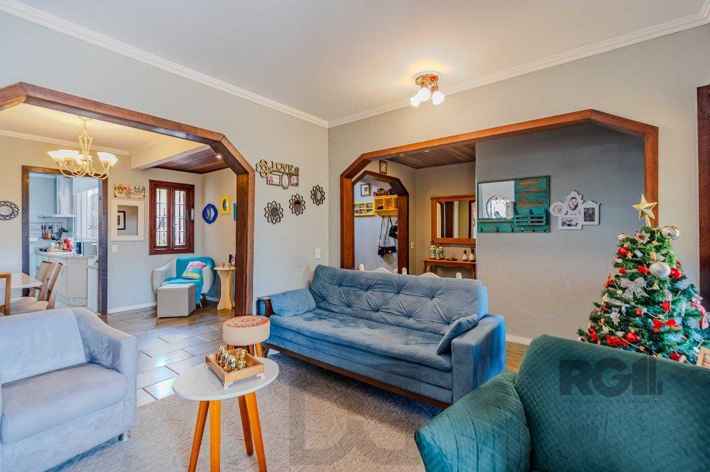 Casa com 234m², 3 dormitórios, 3 vagas no bairro Partenon — foto 5