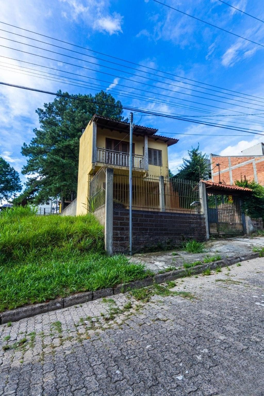 Casa de 3 dormitórios no Bairro Lomba do Pinheiro - Porto Alegre — foto 17