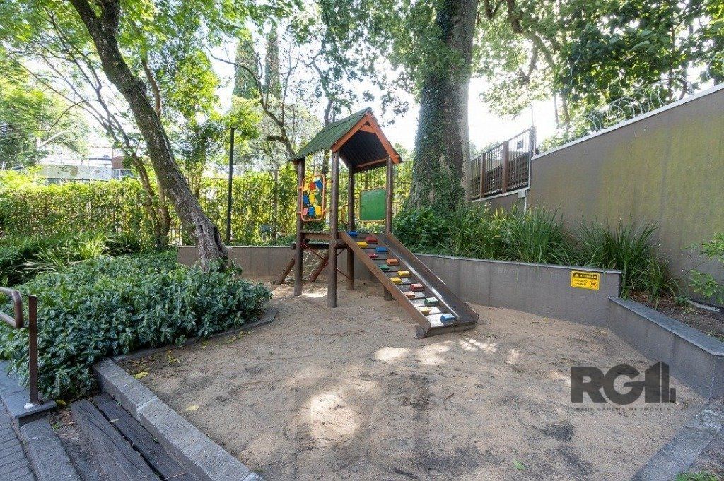 Apartamento de 2 quartos , suite ,  garagem em Condomínio Clube no bairro Teresópolis — foto 29