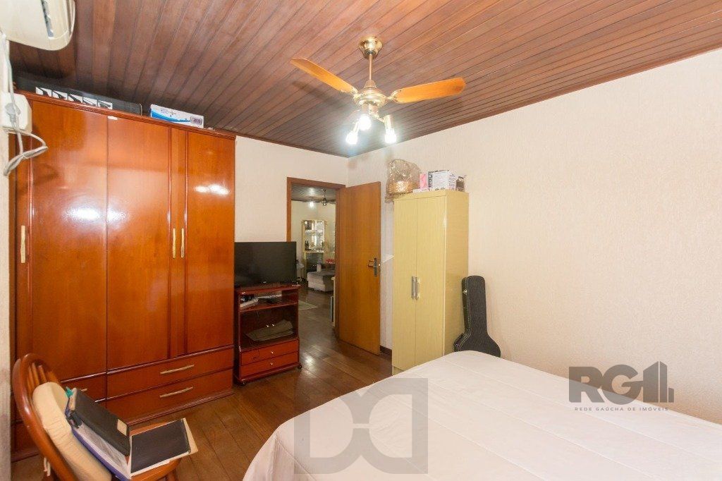 Casa de 4 quartos com 265m², no bairro Cavalhada — foto 11