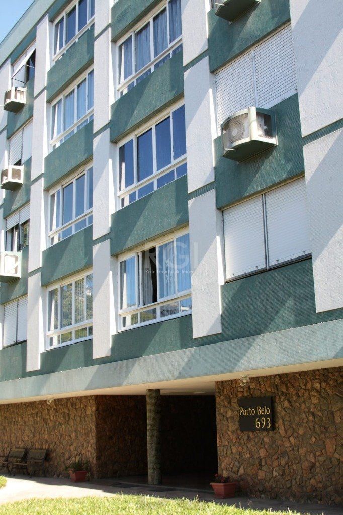 Apartamento com 03 dormitórios, churrasqueira e vaga de garagem no Menino Deus — foto 32