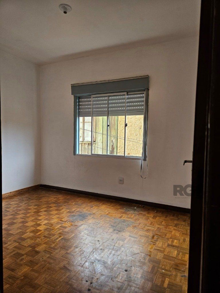 Casa para Venda - 248.56m², 5 dormitórios, 2 vagas - Teresópolis — foto 8