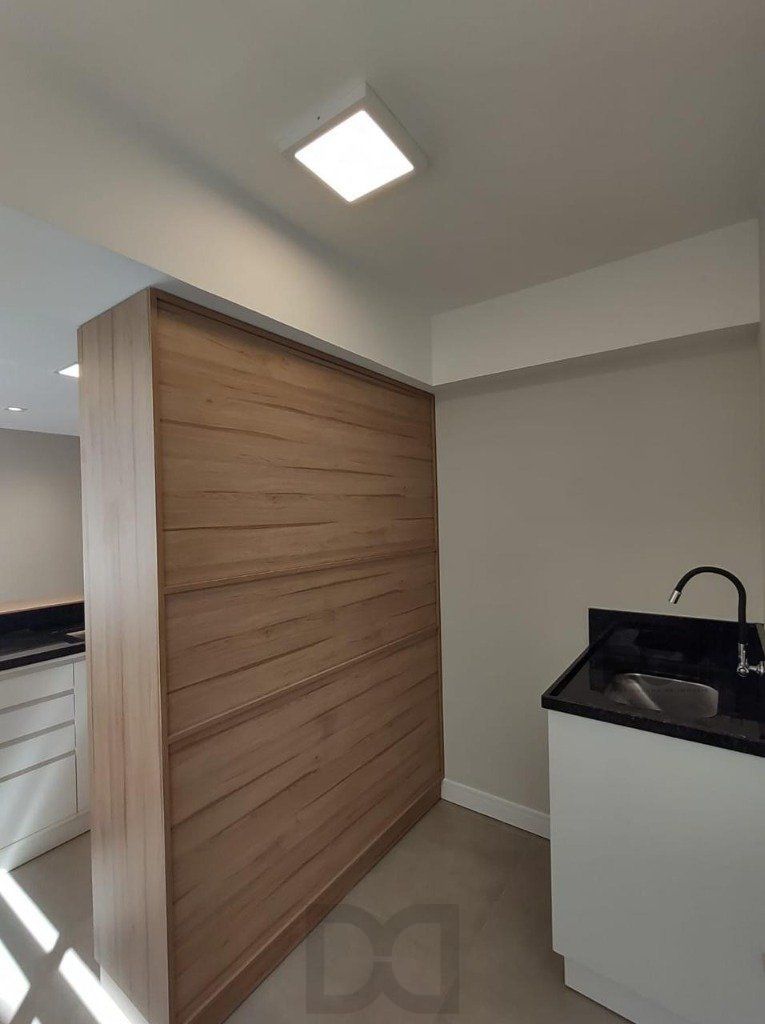 Apartamento semi mobiliado, 67m², 2 dormitórios, 1 vaga no bairro Petrópolis — foto 25