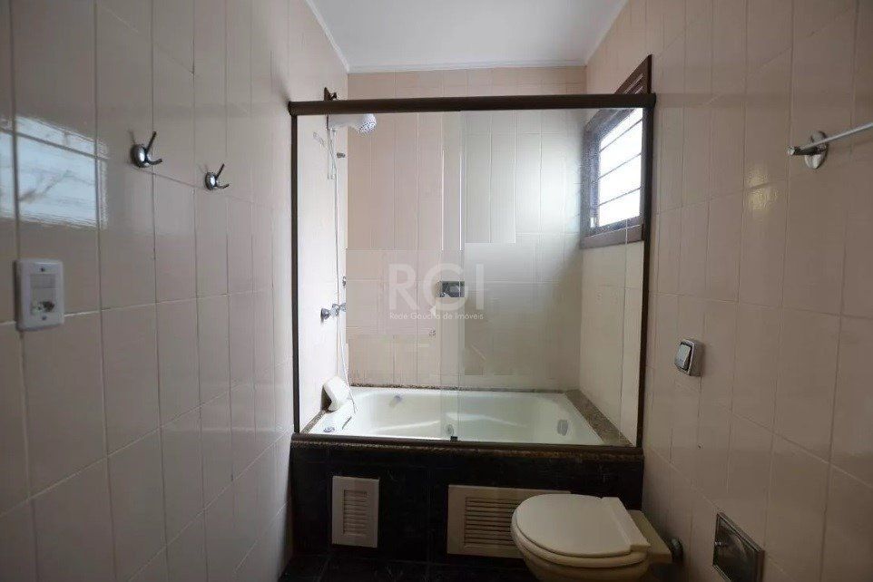Casa para Venda - 267m², 4 dormitórios, sendo 1 suites, 2 vagas - Tristeza — foto 15