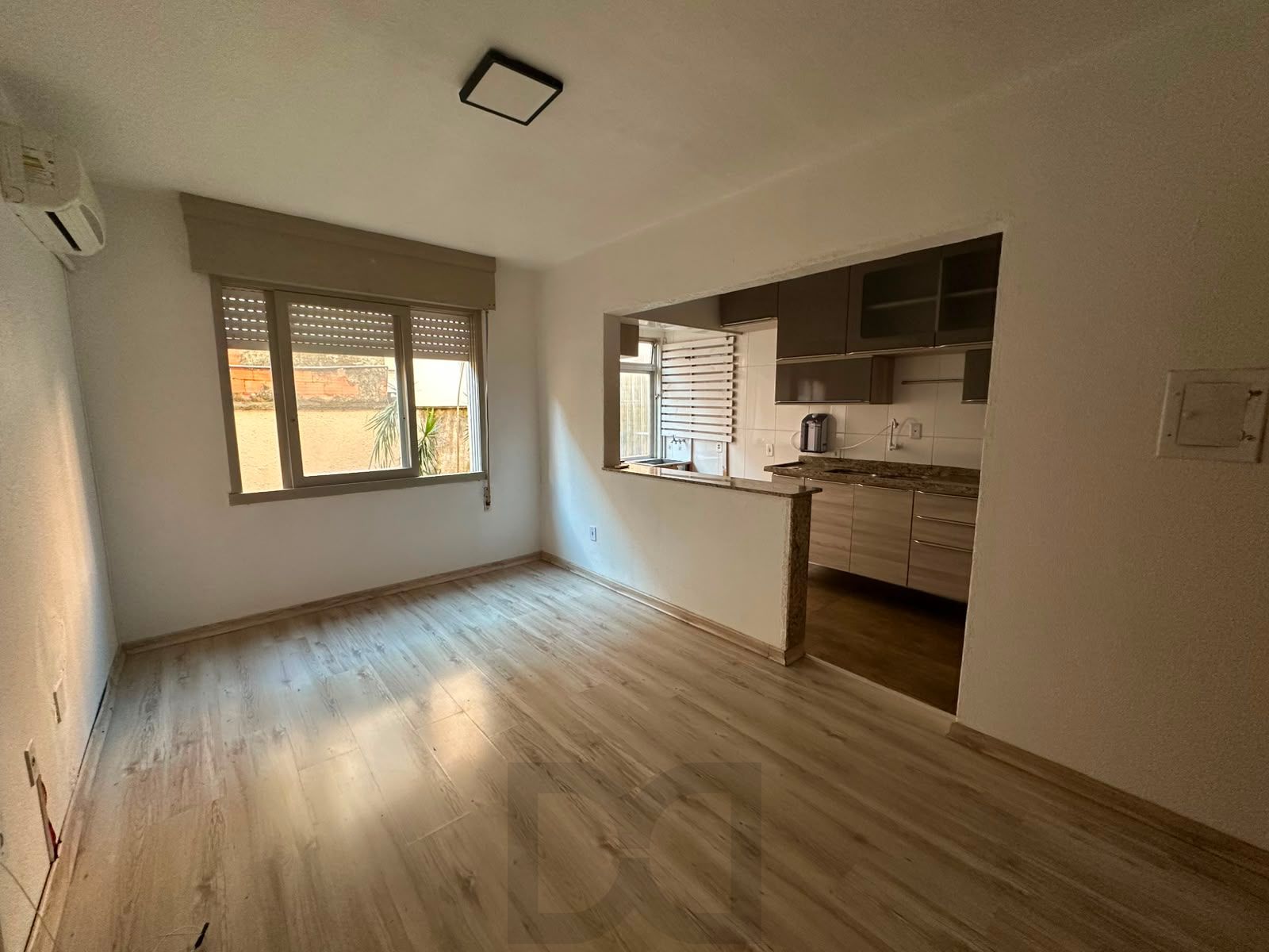Apartamento 1 dormitório no bairro Jardim do Salso em Porto Alegre para Alugar e Venda — foto 2