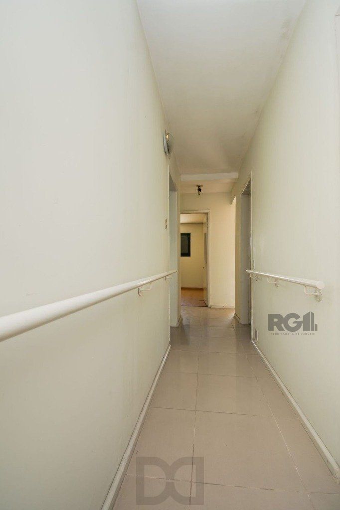 Casa com 5 dormitórios no bairro Jardim Sabará — foto 44