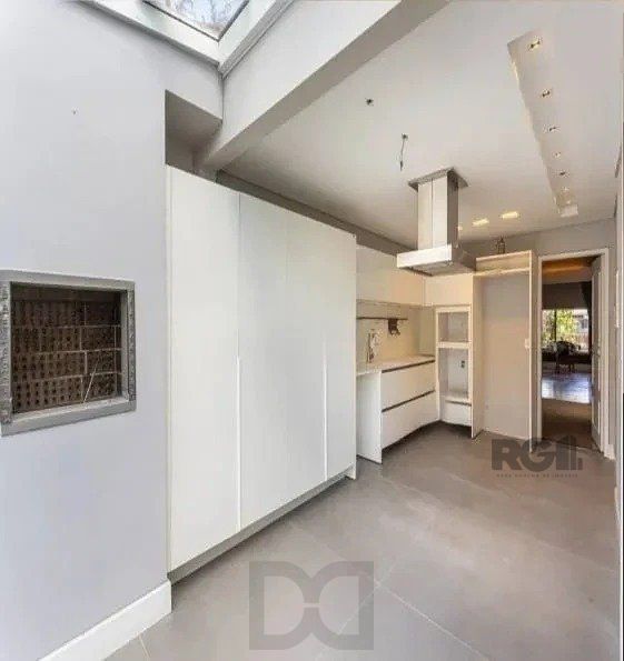 Excelente casa de 220m² com 3 dormitórios no bairro Tristeza. — foto 13