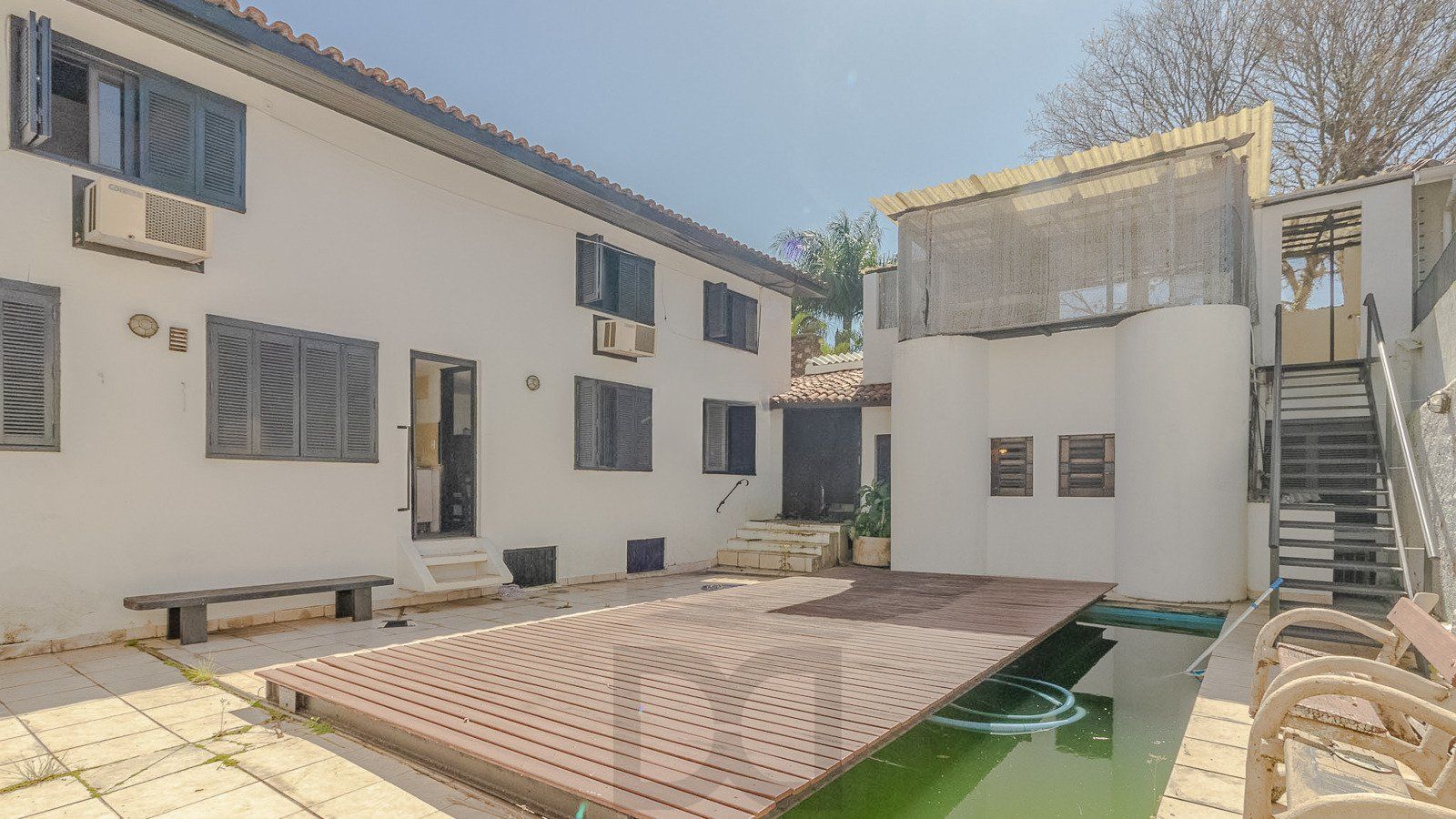 Excelente casa de 308 m² com 4 suítes e 4 vagas de garagem. — foto 13