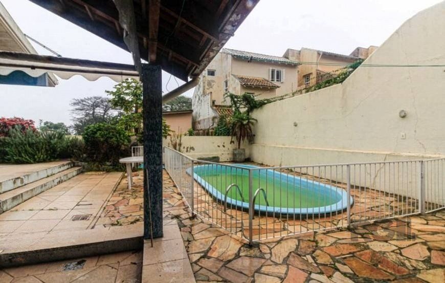 Excelente casa de 147m² com 3 dormitórios, 4 vagas e 1 piscina. — foto 13