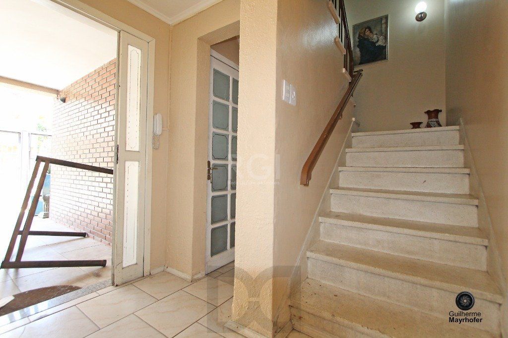 Casa para Venda - 300m², 6 dormitórios, sendo 1 suites, 3 vagas - Menino Deus — foto 6