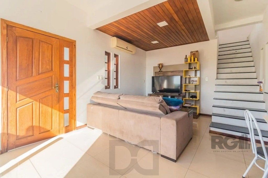 Casa com 3 dormitórios no bairro Cascata, Porto Alegre — foto 3