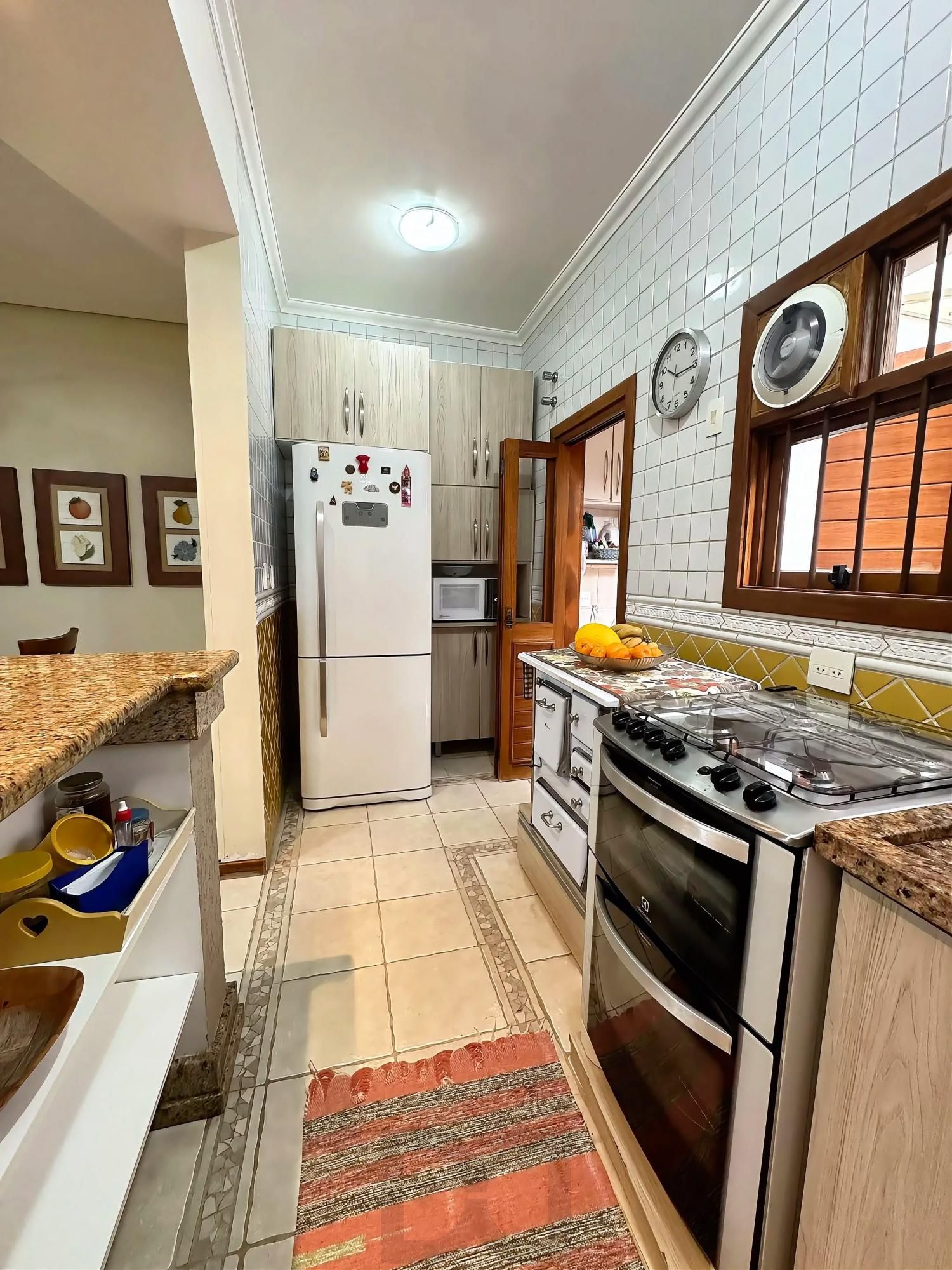 Casa com 4 dormitórios e 309m² à venda em Floresta, Porto Alegre. — foto 35