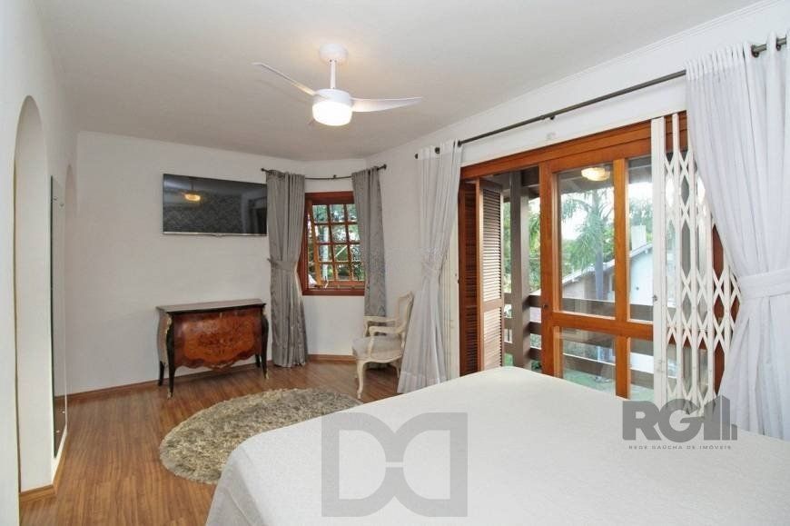 Casa 245m² - 3 dormitórios, 4 vagas no bairro Cavalhada — foto 18