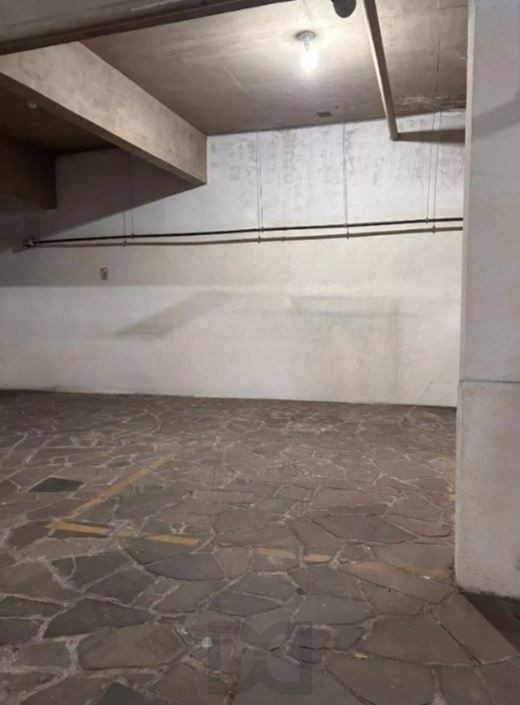 Apartamento amplo de 02 quartos com suite, 1 vaga no Menino Deus - Porto Alegre /RS — foto 18