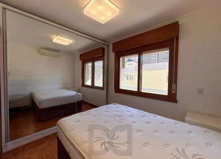Apartamento amplo de 02 quartos com suite, 1 vaga no Menino Deus - Porto Alegre /RS — foto 9