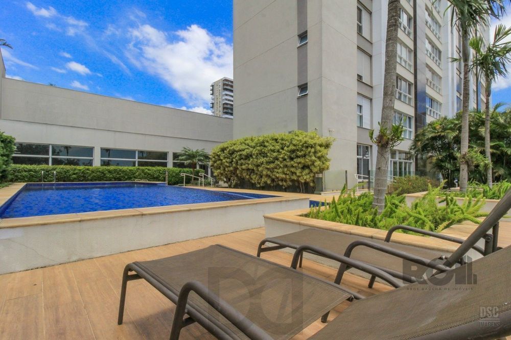 Apartamento com 3 suítes e 161m² à venda em Petrópolis, Porto Alegre. — foto 7