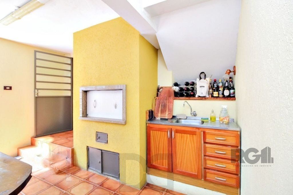 Casa 4 Dormitórios Bairro Gloria. — foto 5