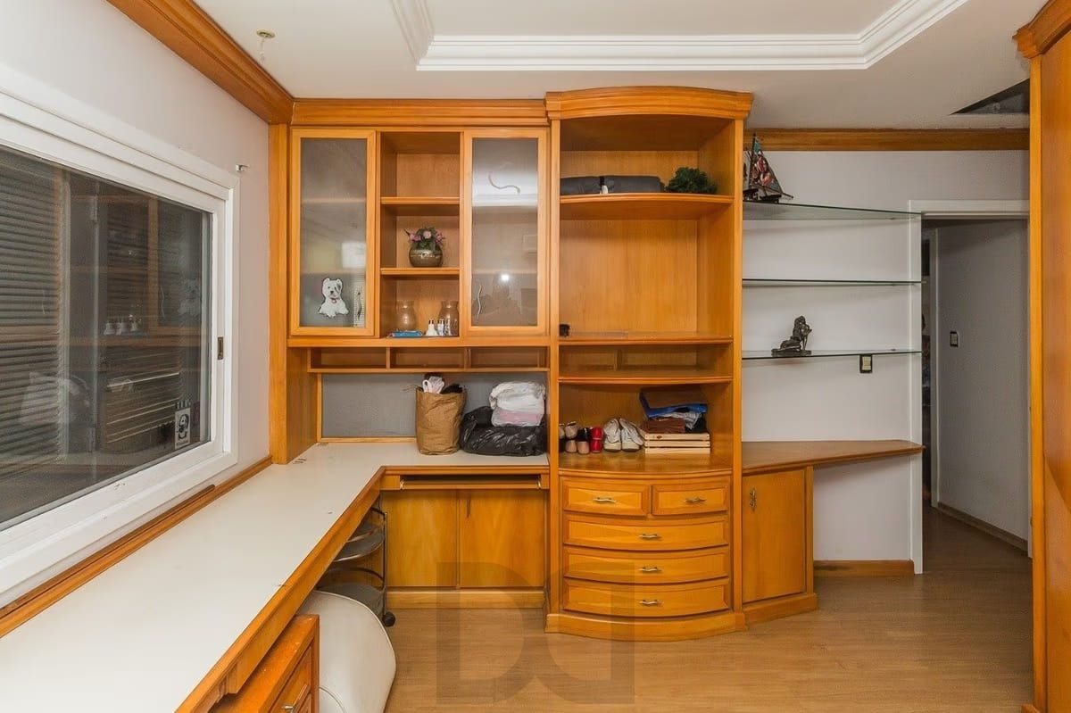 Casa com 5 dormitórios à venda em Parque Santa Fé, Porto Alegre. — foto 18