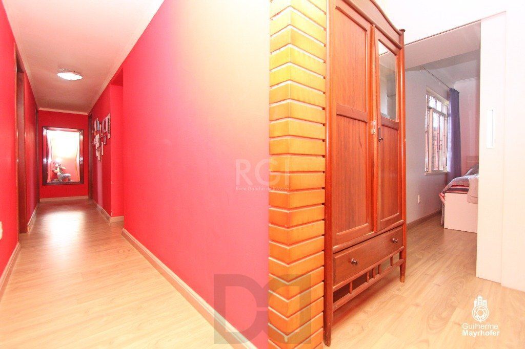 Casa para Venda - 500m², 5 dormitórios, sendo 2 suites, 5 vagas - Menino Deus — foto 10