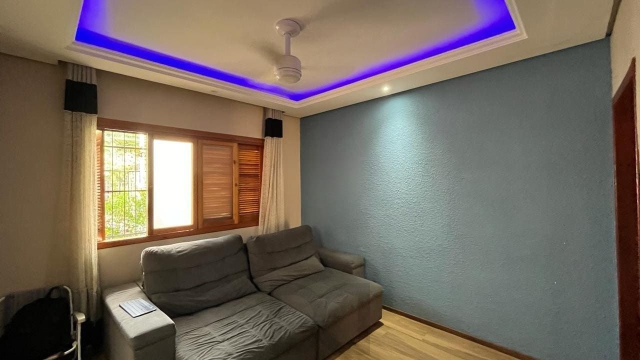 Casa de 4 dormitórios no bairro Santo Antônio, Porto Alegre — foto 3
