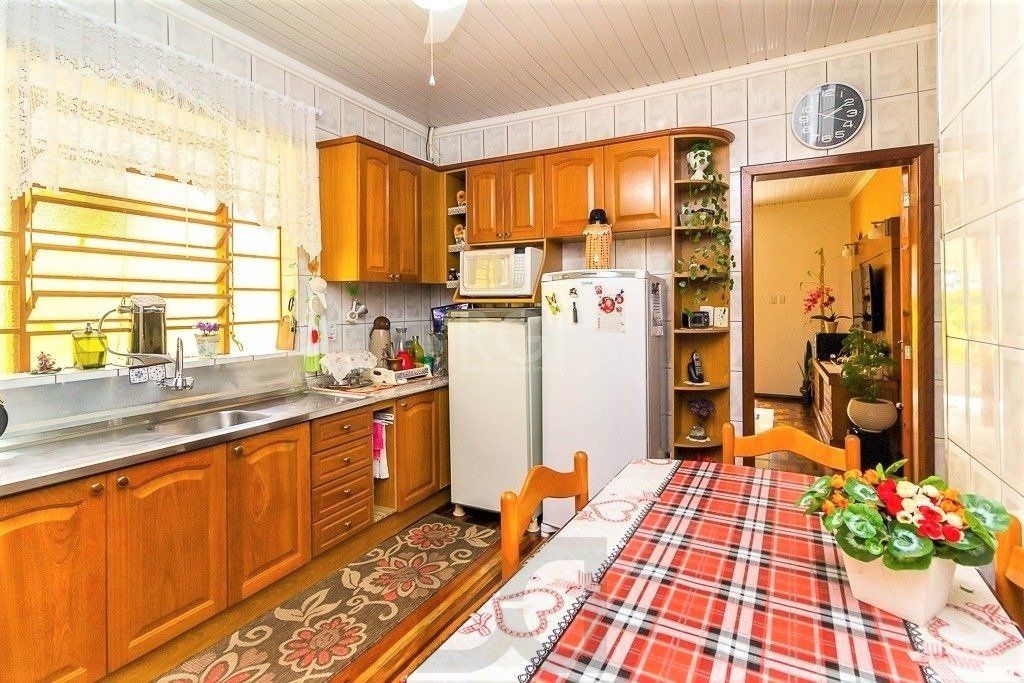 Casa para Venda - 148m², 2 dormitórios, 1 vaga - Partenon — foto 9