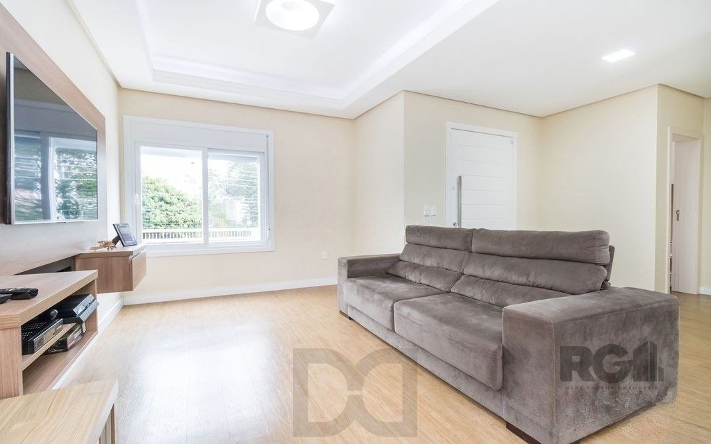 Excelente casa de 254m² com 4 dormitórios sendo 3 suítes. — foto 5