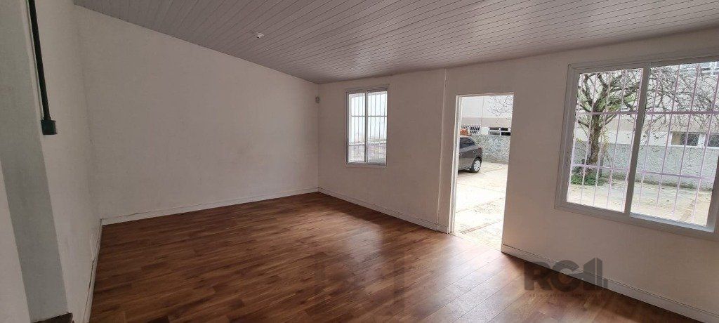 Casa de 2 dormitórios no bairro Petrópolis — foto 8