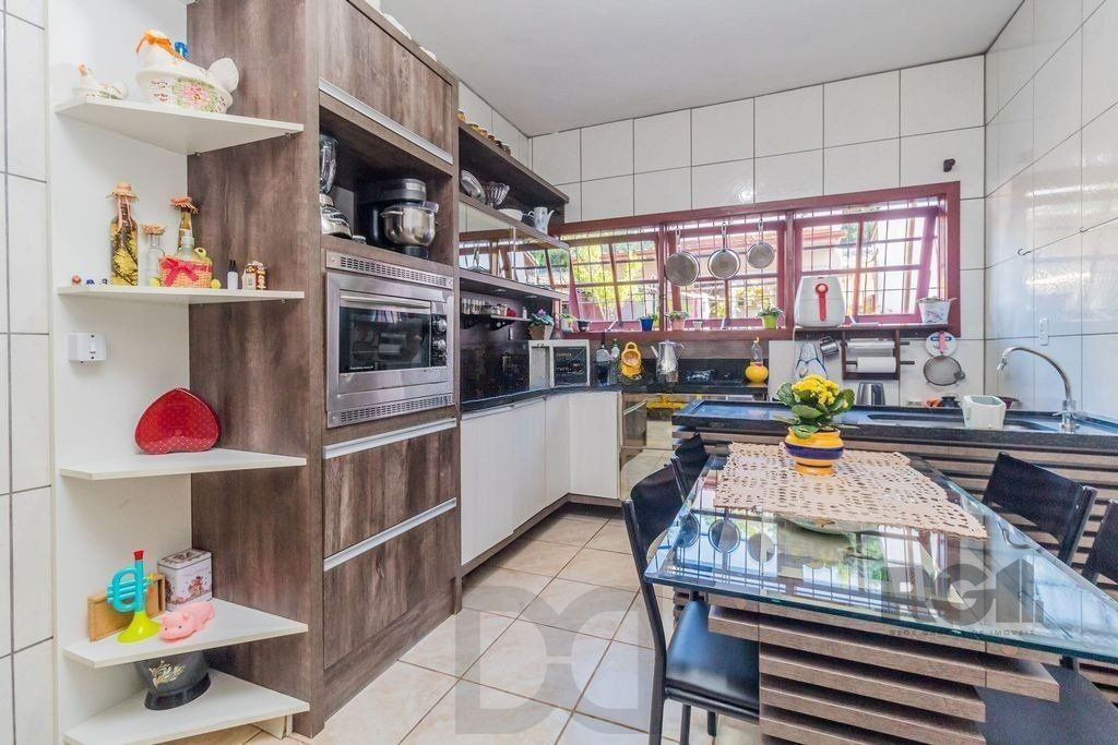 Sobrado de 215m² - 4 dormitórios, 5 vagas no bairro Passo das Pedras — foto 10