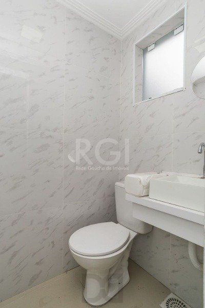 Prédio comercial no Bairro Partenon — foto 18