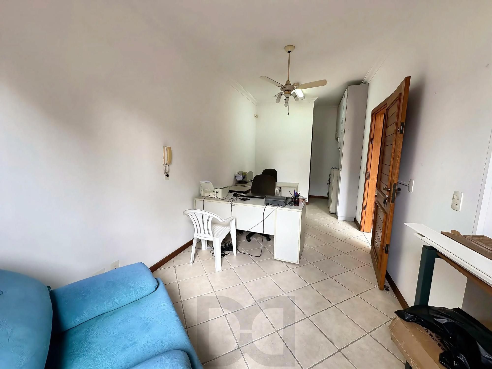 Casa com 4 dormitórios e 309m² à venda em Floresta, Porto Alegre. — foto 44