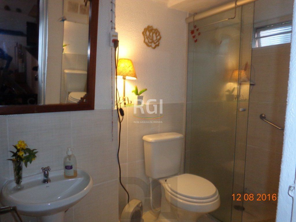 Casa para Venda - 240m², 6 dormitórios, 4 vagas - Teresópolis — foto 9