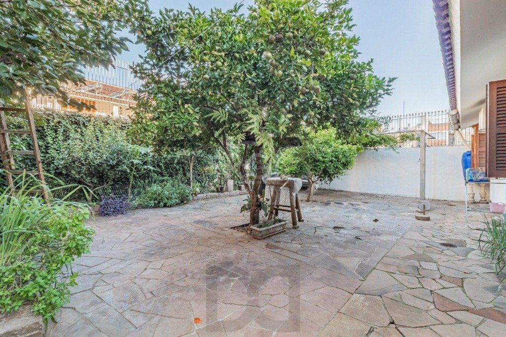Casa de 3 dormitórios e 4 vagas de garagem no bairro Jardim Itu — foto 28