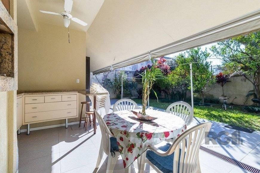 Casa para Venda - 235m², 4 dormitórios, sendo 1 suites, 2 vagas - Azenha — foto 13