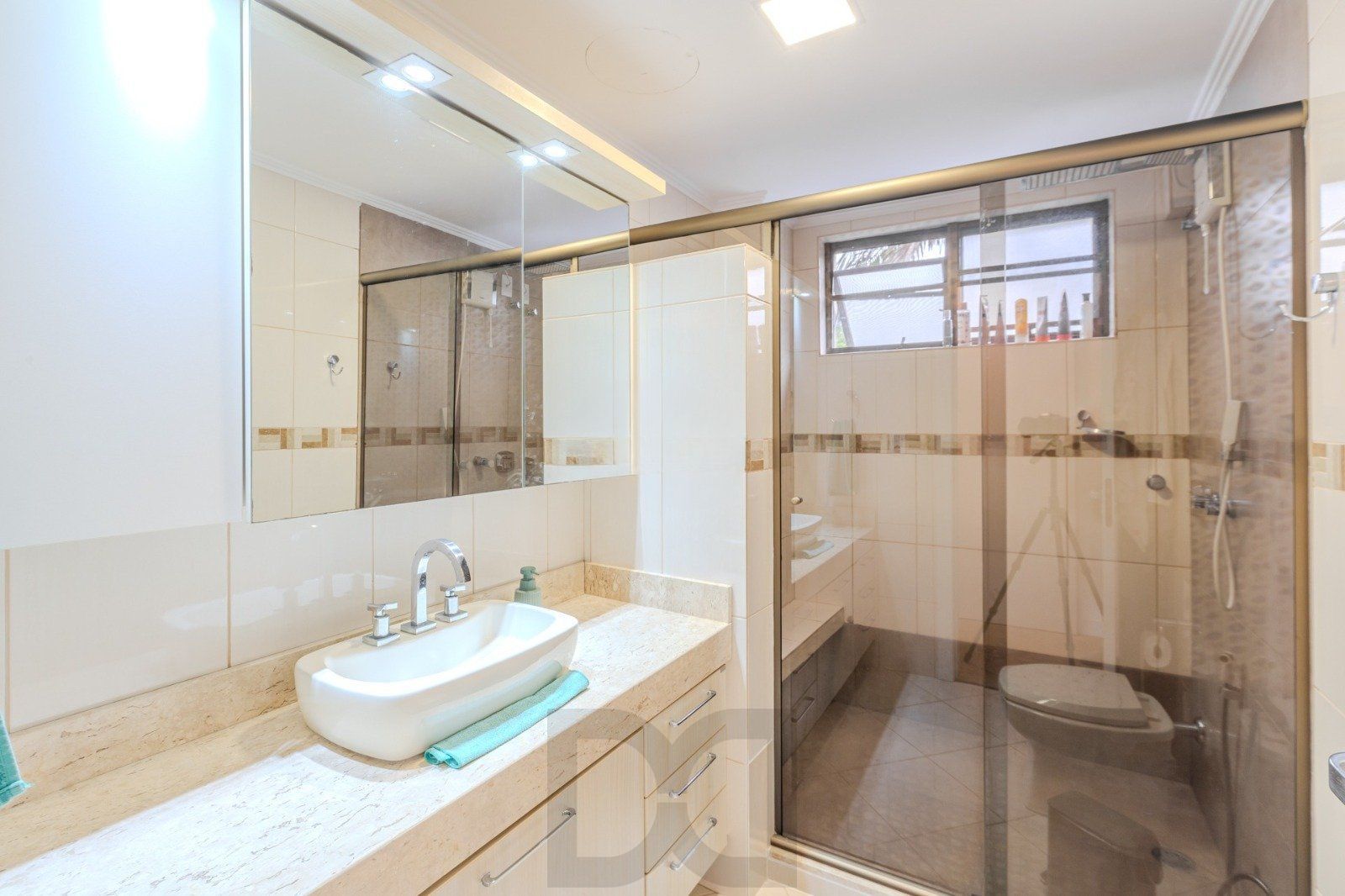 Apartamento de 3 dormitórios á venda no Bairro Cristal, Porto Alegre — foto 15
