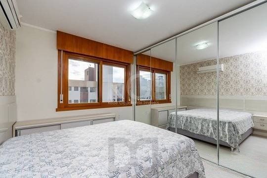 EXCELENTE COBERTURA COM 2 DORMITÓRIOS, PISCINA E 1 VAGA DE GARAGEM. — foto 13