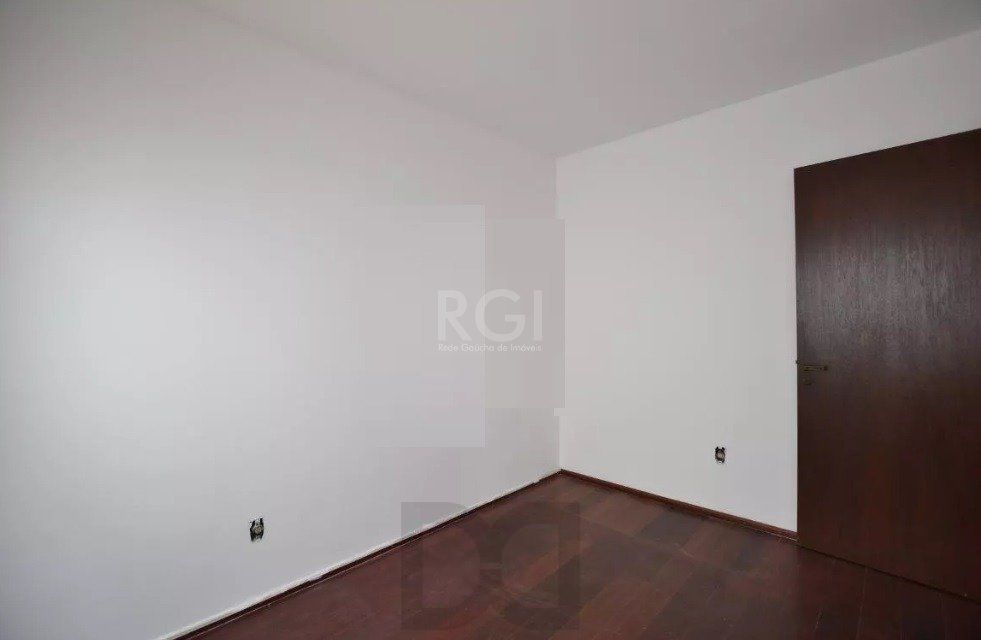 Casa para Venda - 267m², 4 dormitórios, sendo 1 suites, 2 vagas - Tristeza — foto 25