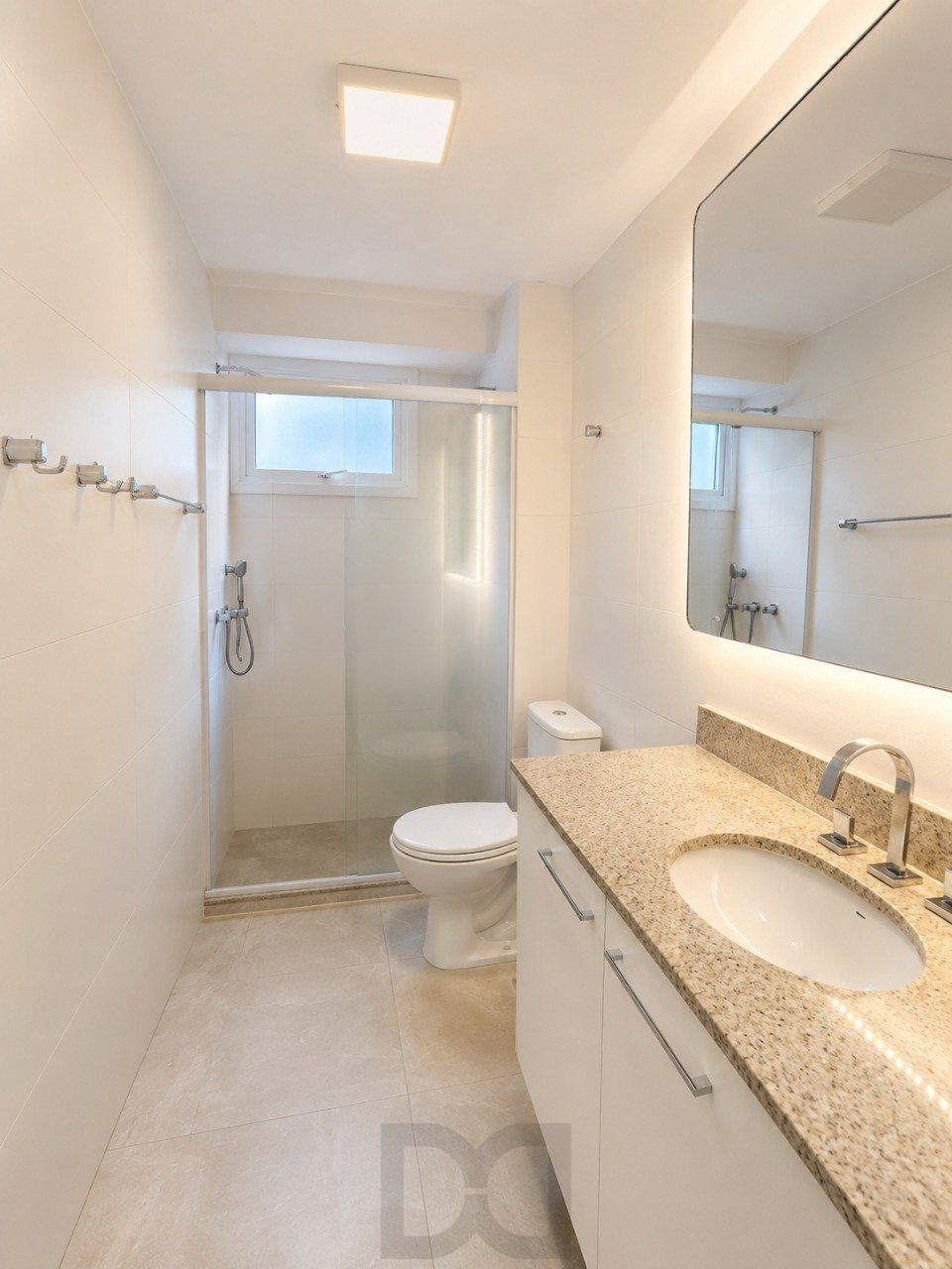 Apartamento de 3 dormitórios à venda no bairro Mont Serrat em Porto Alegre. — foto 20
