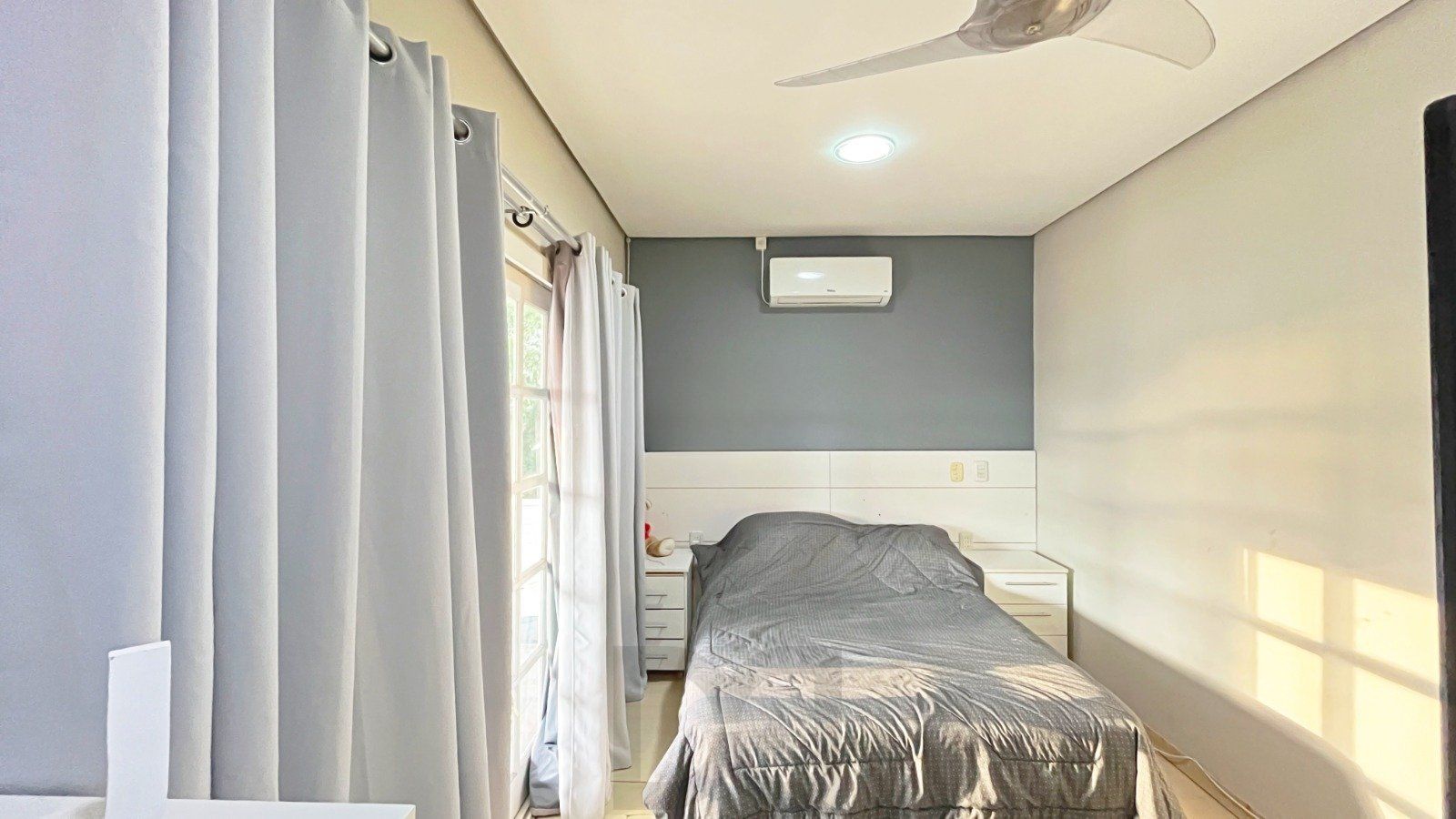 Casa de 5 dormitorios, á venda no bairro Vila Nova, Porto Alegre — foto 13