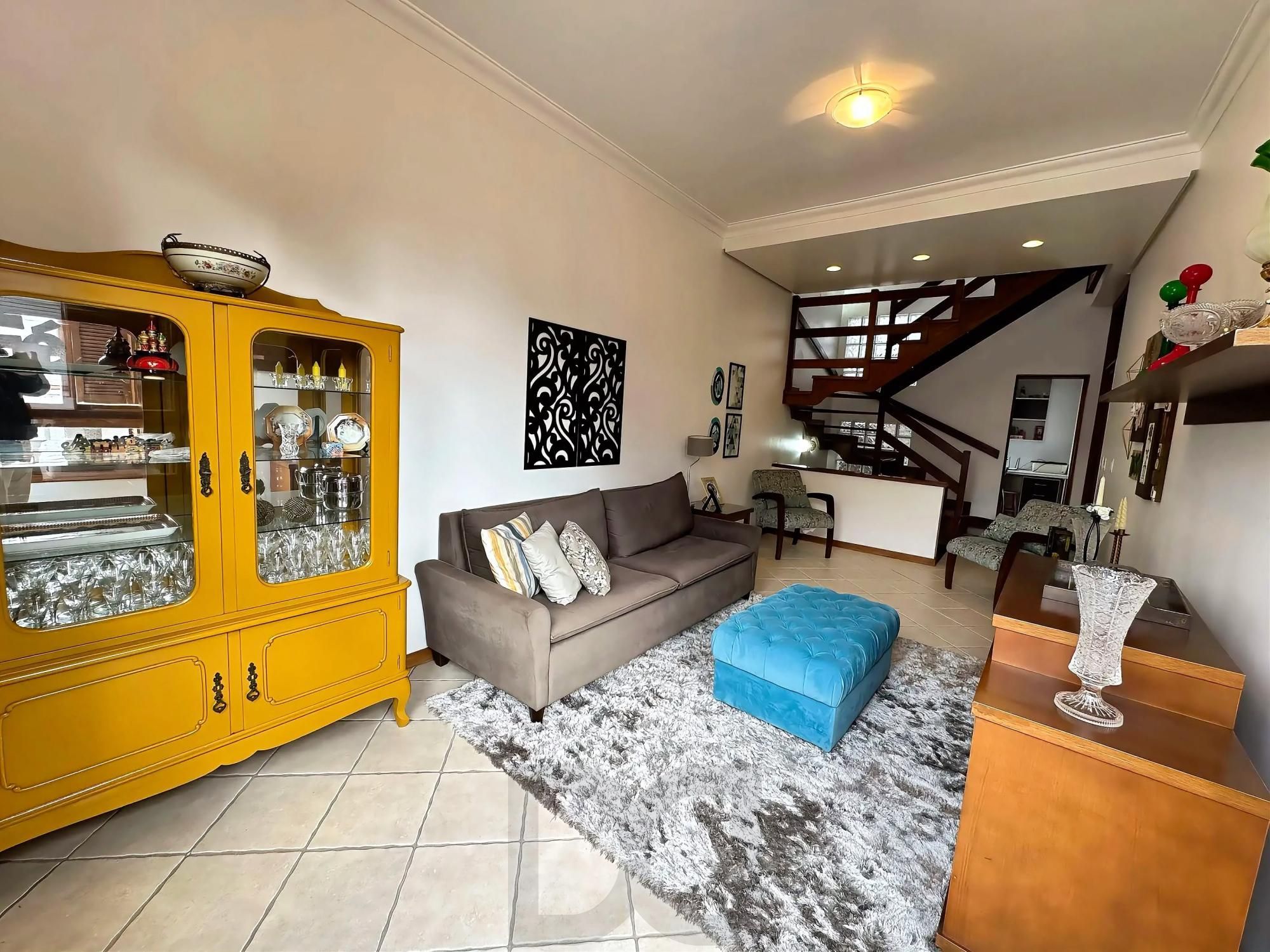 Casa com 4 dormitórios e 309m² à venda em Floresta, Porto Alegre. — foto 27