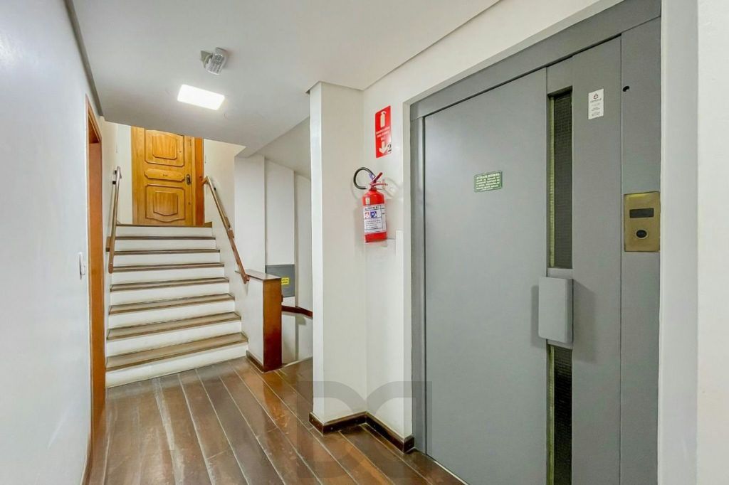 Apartamento de 3 dormitórios à venda em Auxiliadora, Porto Alegre. — foto 16