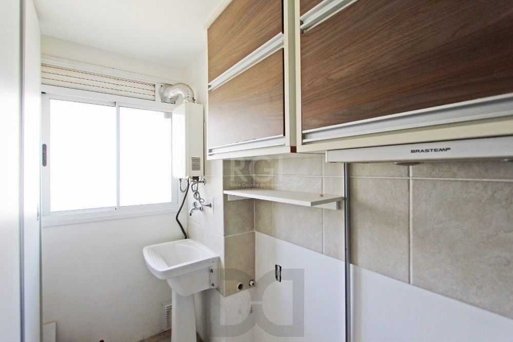 Apartamento com 2 dormitórios sendo 1 suíte, 2 banheiros, 2 garagens — foto 13
