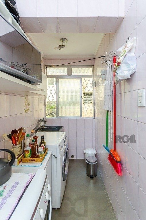 Apartamento térreo para Venda - com 59.2m² 2 dormitórios no bairro Azenha — foto 12
