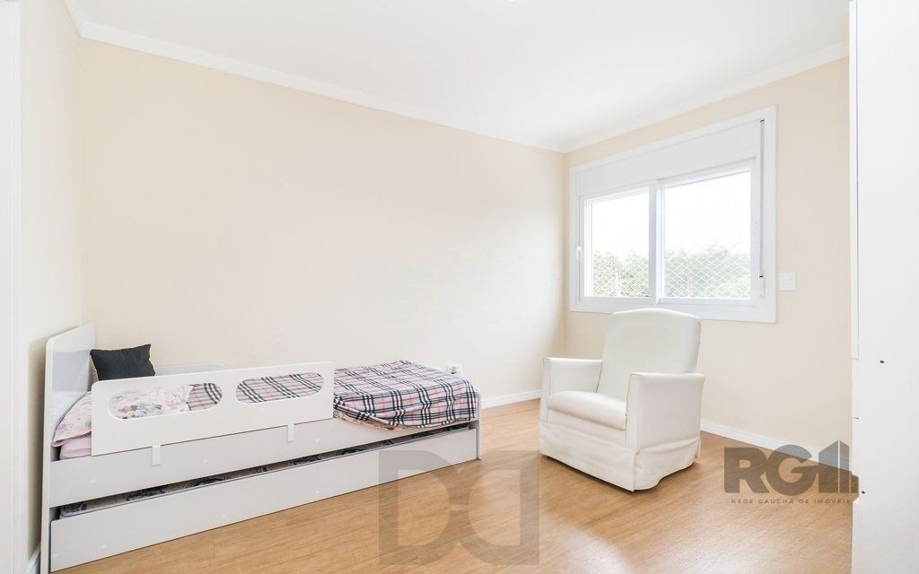 Excelente casa de 254m² com 4 dormitórios sendo 3 suítes. — foto 7